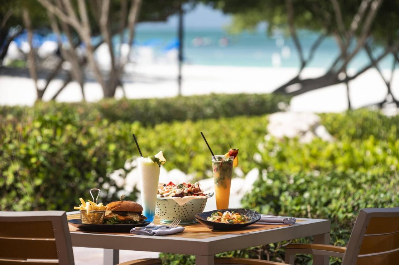 Hotel The Ritz-Carlton, Aruba à Palm Beach Extérieur photo
