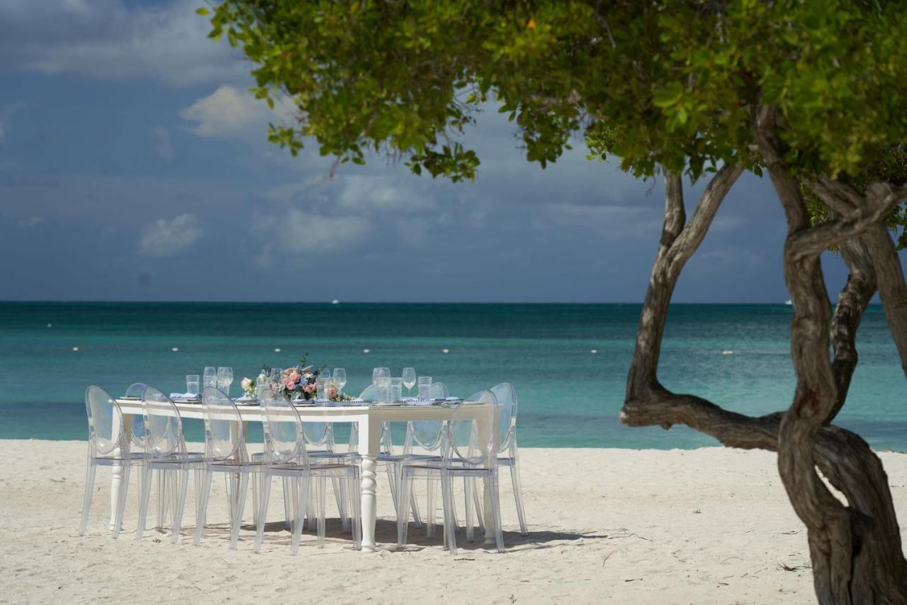 Hotel The Ritz-Carlton, Aruba à Palm Beach Extérieur photo