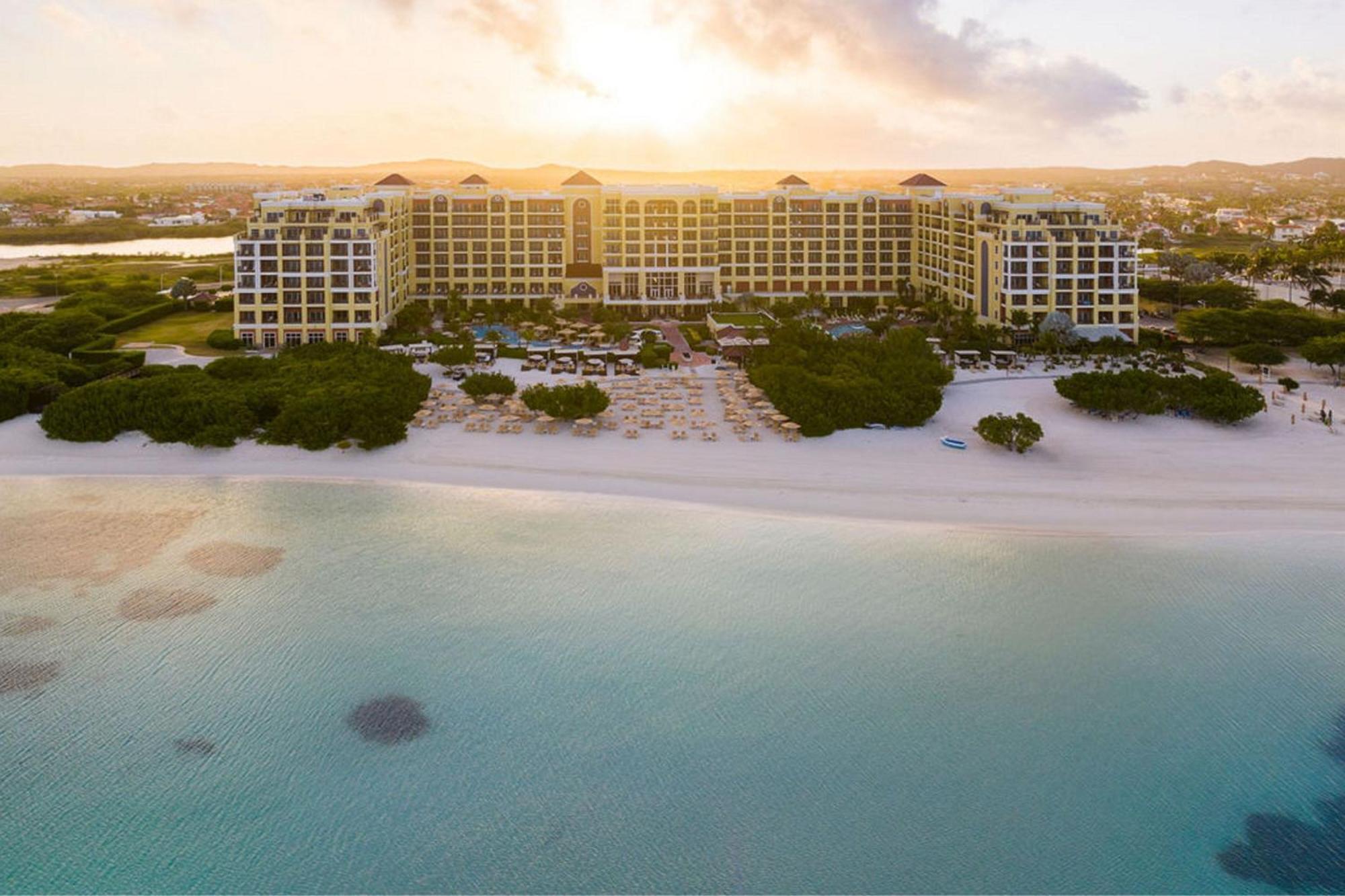 Hotel The Ritz-Carlton, Aruba à Palm Beach Extérieur photo