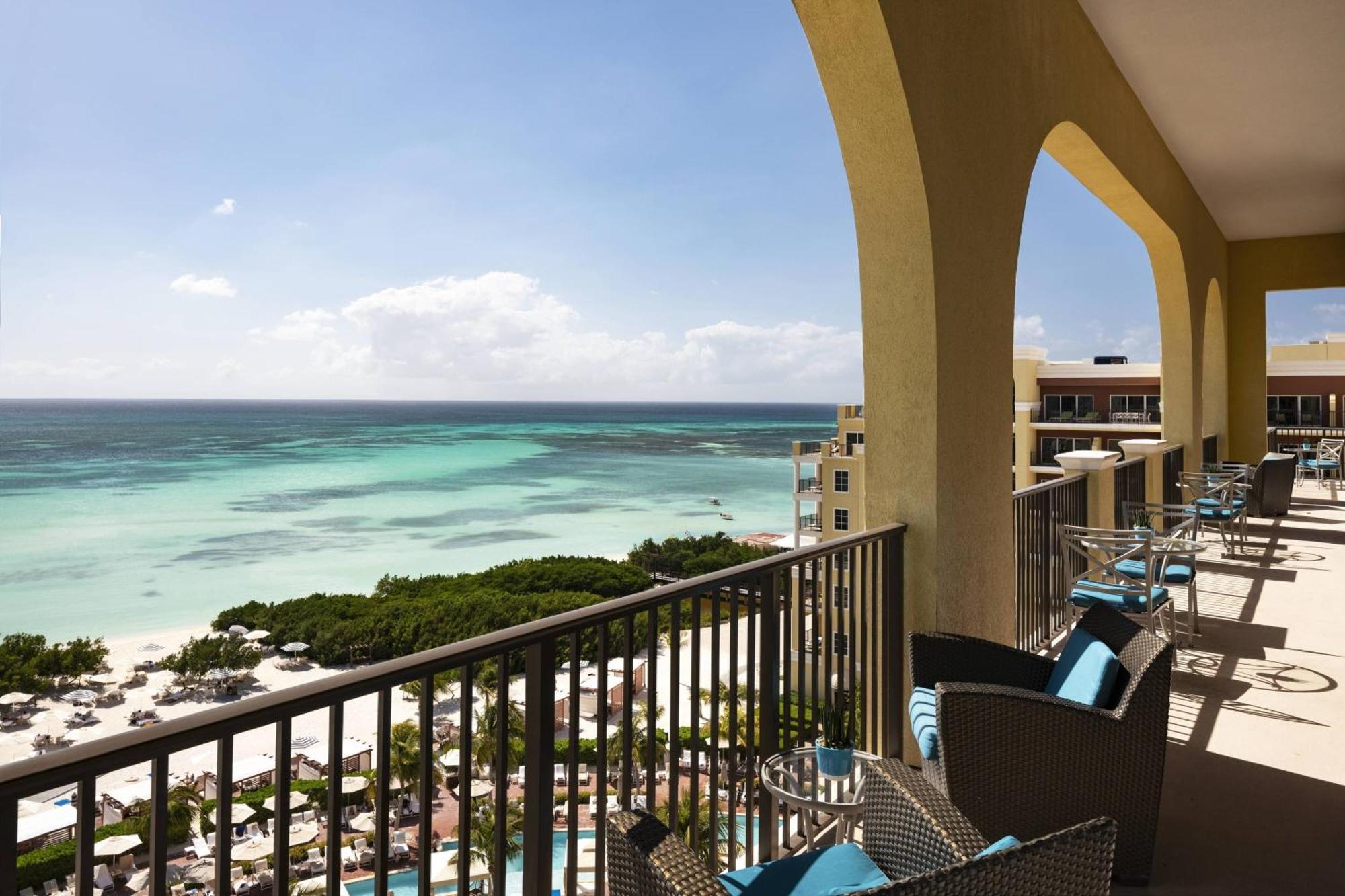 Hotel The Ritz-Carlton, Aruba à Palm Beach Extérieur photo